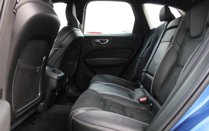 Volvo XC 60 cena 149999 przebieg: 81000, rok produkcji 2019 z Racibórz małe 137